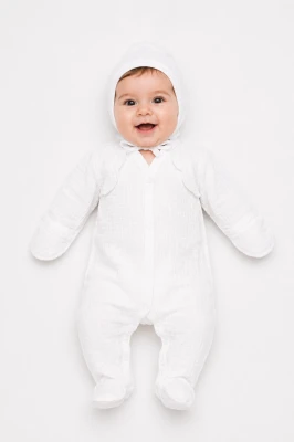 Людина з шапкою та подряпинами мусліновий Babykroha молочний