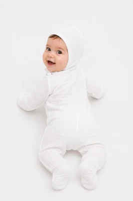 Людина з шапкою та подряпинами мусліновий Babykroha молочний